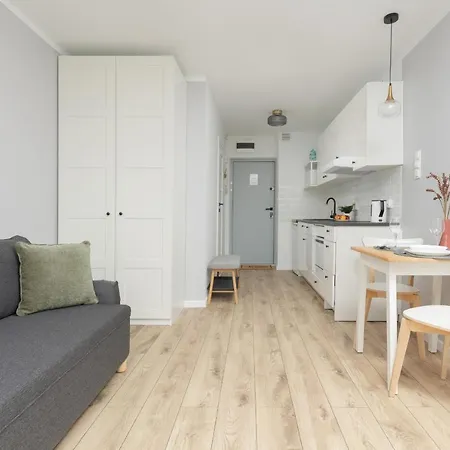 Apartament Center Metro Swietokrzyska By Renters Warszawa